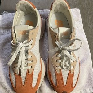 327 New balance Sneakers WORN ONCE